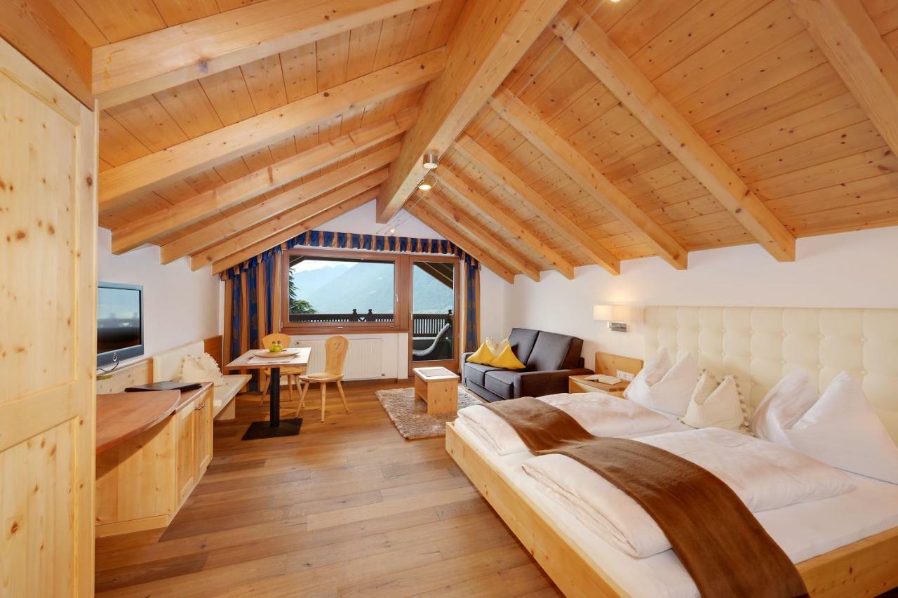 Small Hotel Sonne Тироло Экстерьер фото